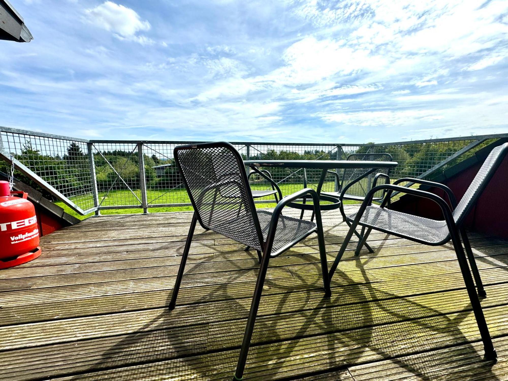 Hof Vierzehnender Im Hohen Venn - 70Qm Fachwerk-Studio - Grosses Wohn-Schlafzimmer Mit Dachterrasse Und Kaminofen - Separate Kueche - Perfekt Fuer Paare - Monschau - Eifel - Hunde Willkommen - Islandpferde Екстериор снимка
